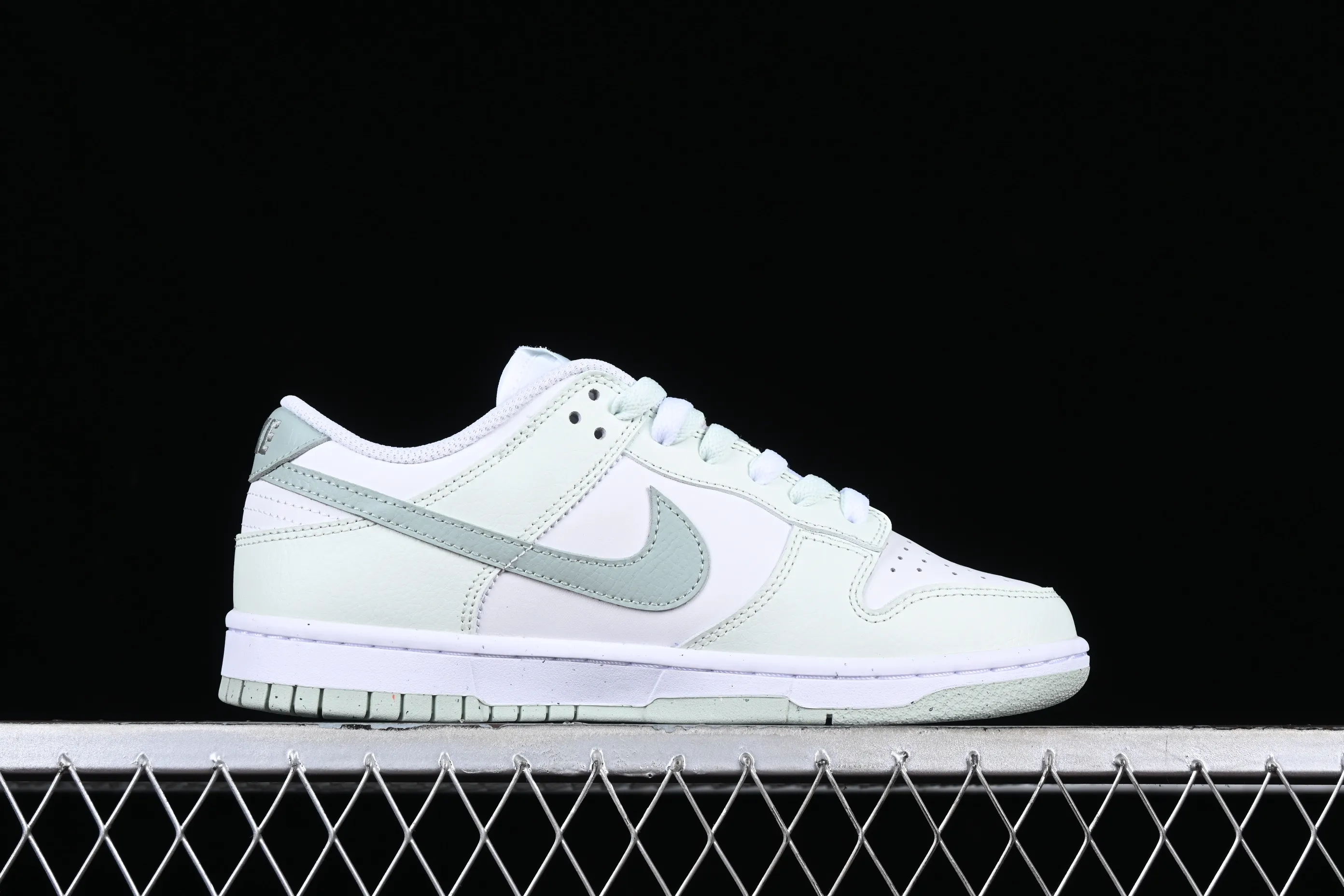 All categories Nk SB Dunk series Nk SB Dunk Low low-top sneakers Nk Dunk Low "White Mint" light green SB smashed backboard fashion casual sneakers DN1431-102